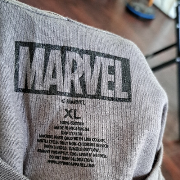 Gray Wolverine Graphic T-Shirt - Picture 4 of 10